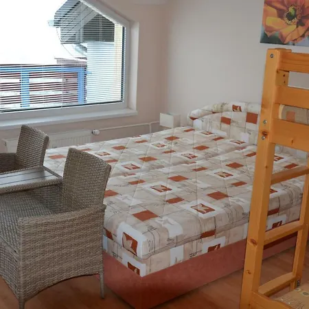 Safran - Dorothy 44, *