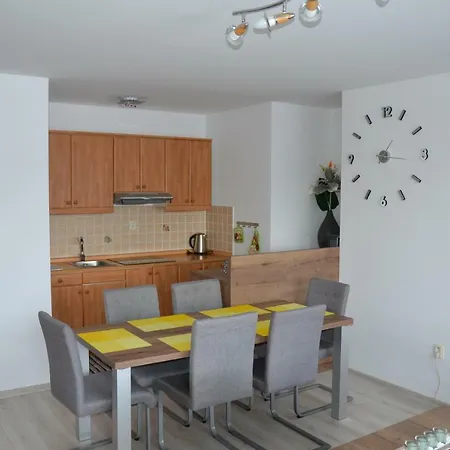 Safran - Dorothy 44, * 도노발리