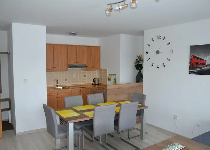 Safran - Dorothy 44, * Donovaly